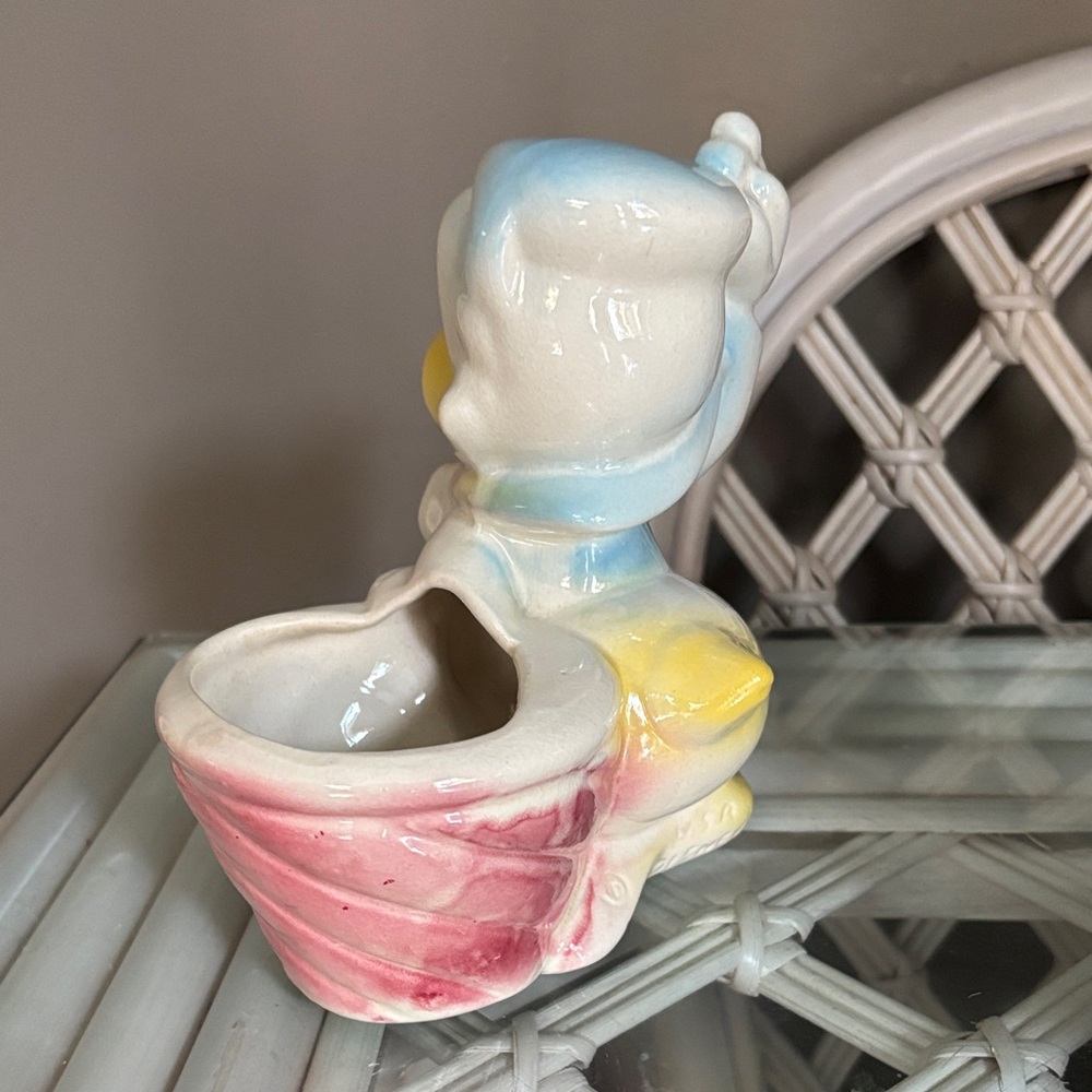 Vintage 1940’s Disney Donald Duck Vase - Picture 5 of 11